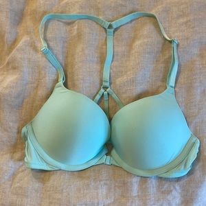 32B Victorias Secret Bra